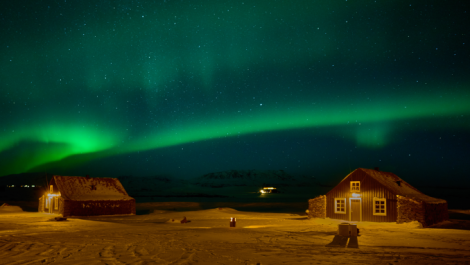 Northern Lights Luxury Self Drive at Torfhús Retreat